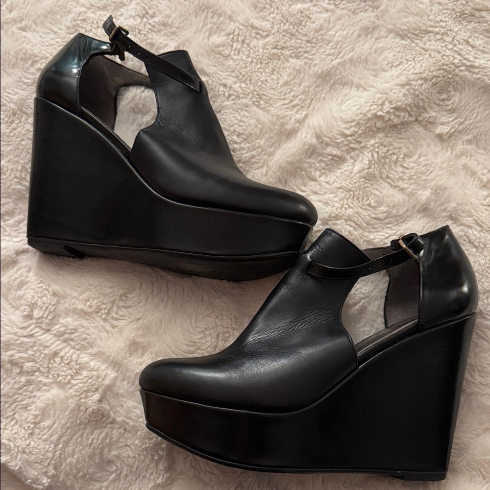 ✨HP✨ Robert Clergerie Shoes